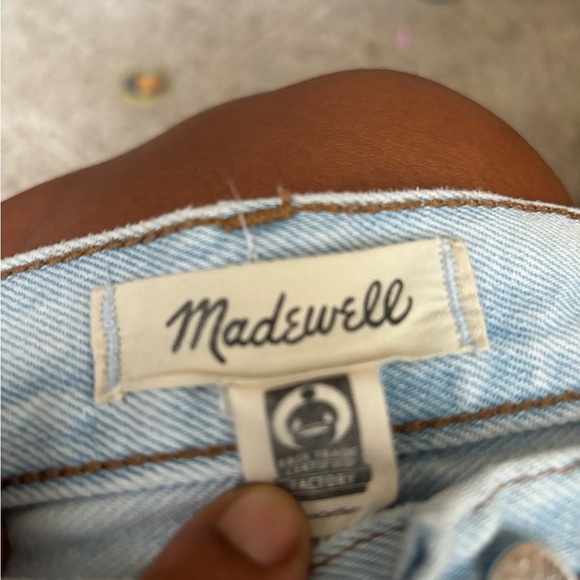 MADEWELL| Relaxed denim shorts raw hem | size 32 - Picture 7 of 11